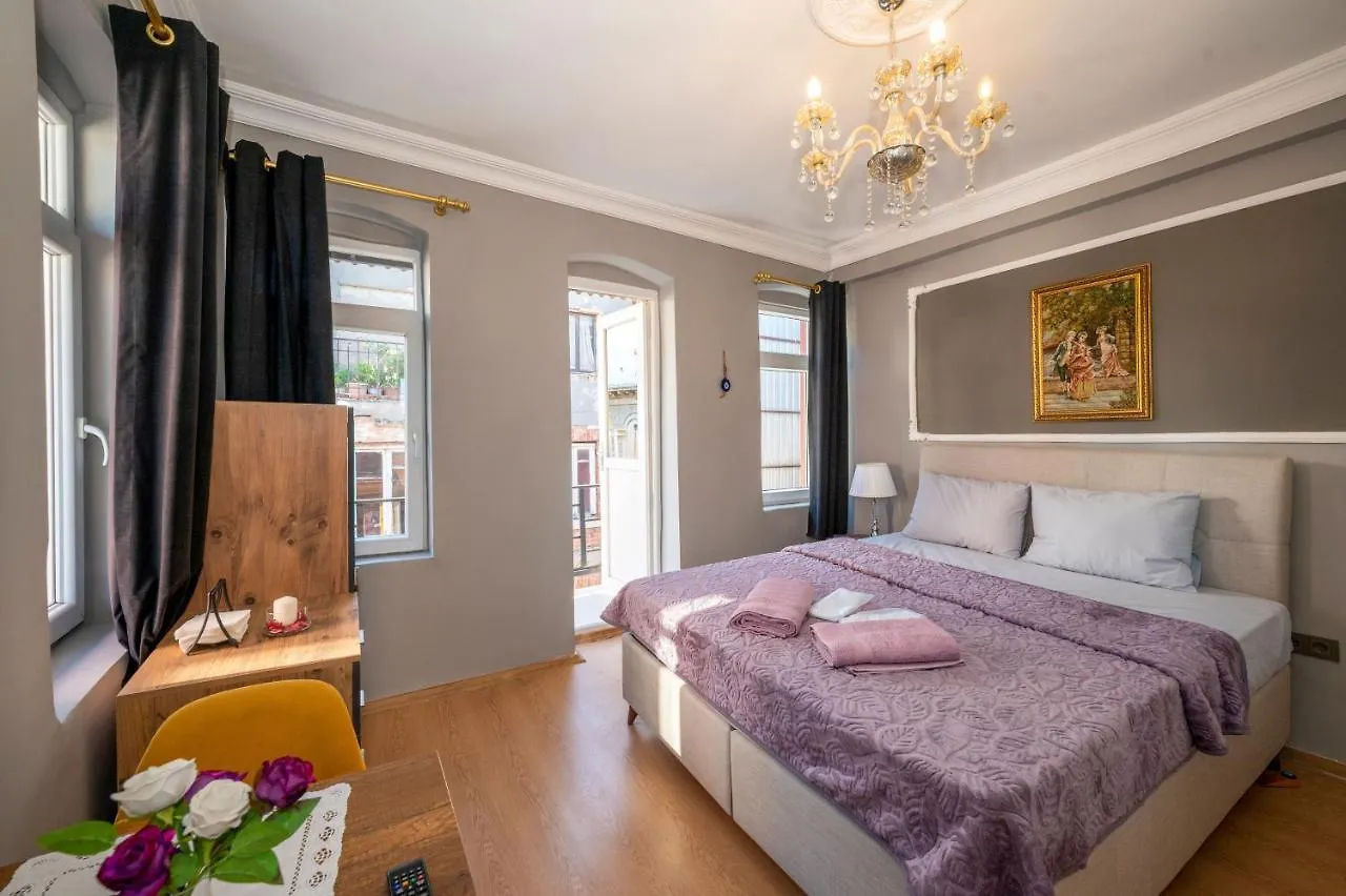 Chanel Suits Istanbul Aparthotel