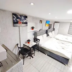 Taksim Sweet Central Aparthotel
